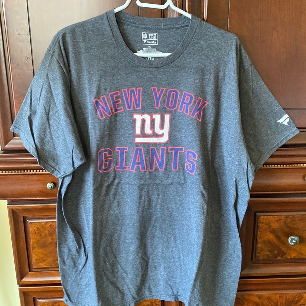 NFL PRO LINE Fanatics “NEW YORK GIANTS”. 2XL.  GUC.​​